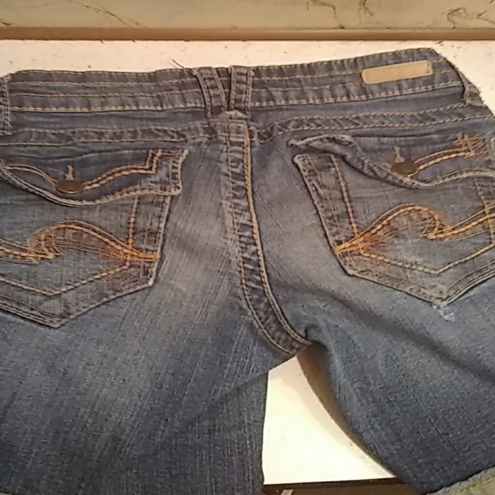 Shorts - Picture 2 of 2